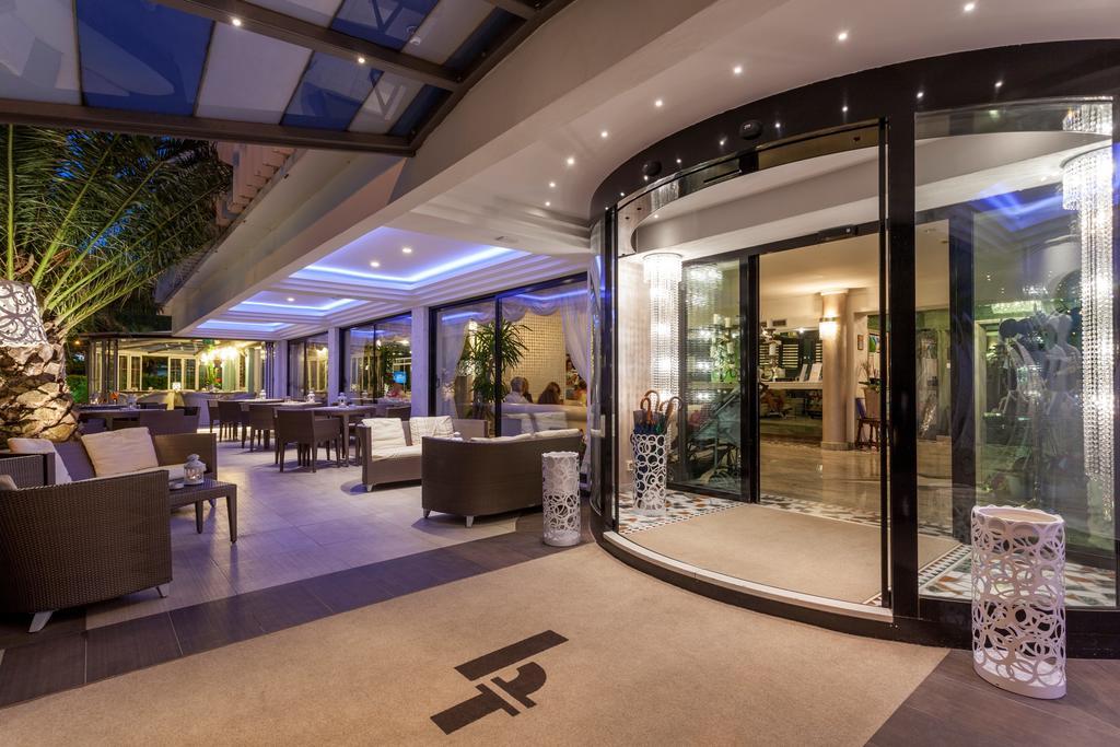 Hotel Feldberg ริชโชเน ภายนอก รูปภาพ